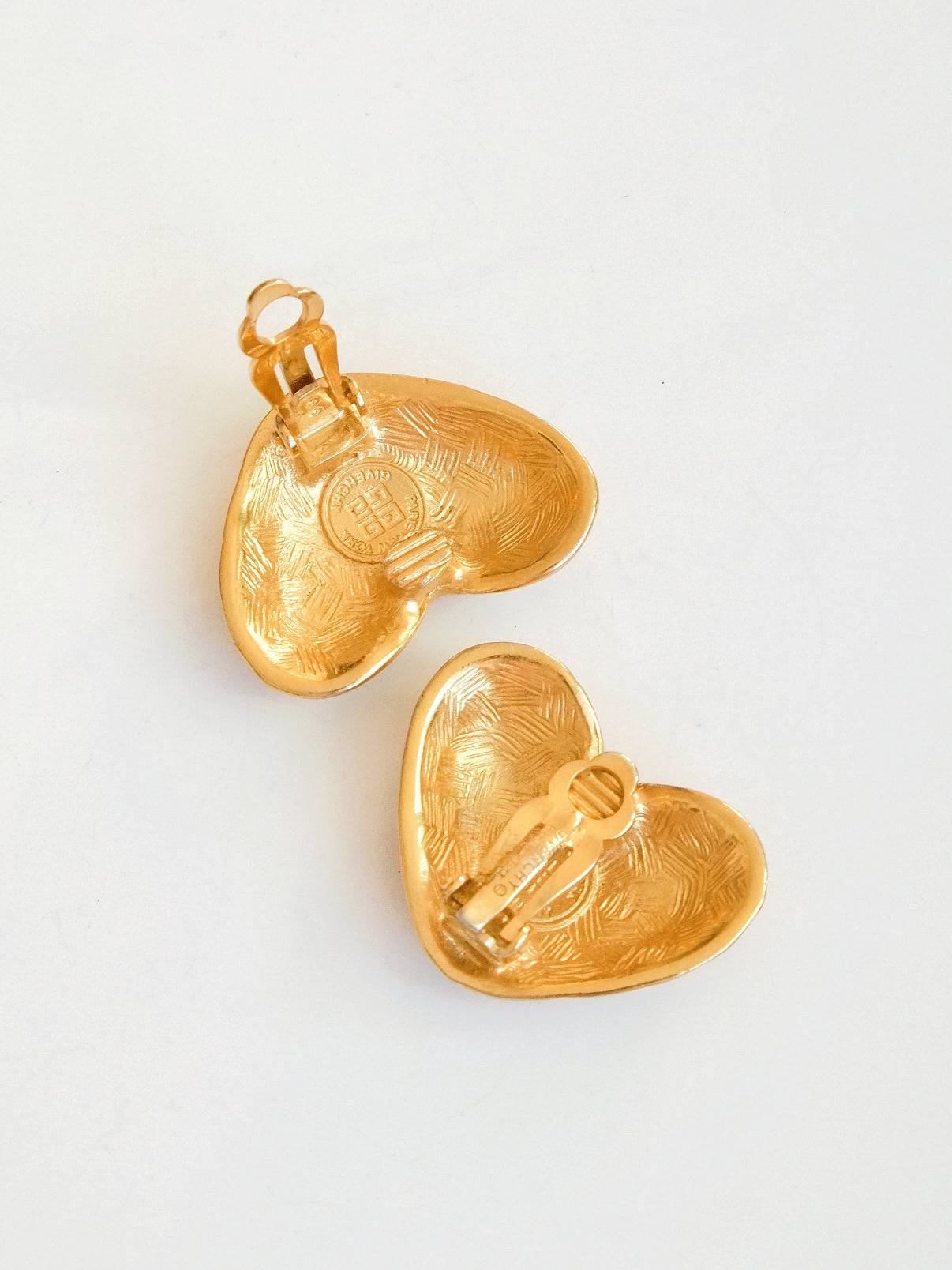 Givenchy Heart Bijou Earrings Green/Gold - AWL3709 – LuxuryPromise